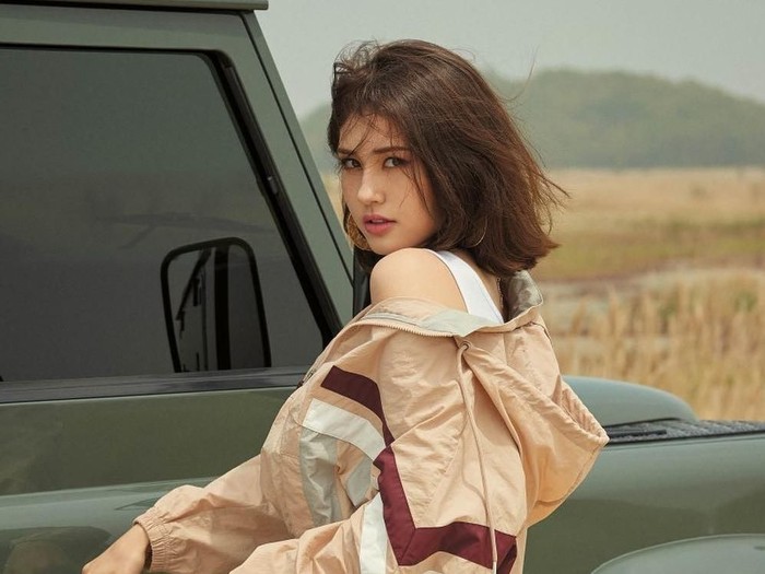 Baru 20 Tahun, Jeon Somi Sudah Mampu Beli Mobil Mewah Rp9,7 M